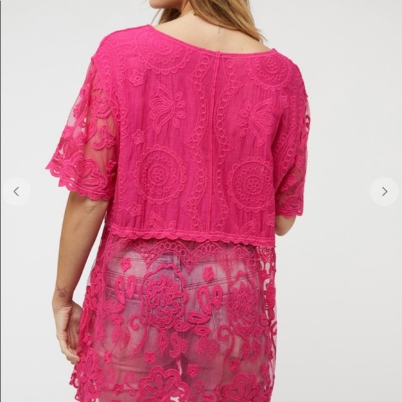 Crochet round neck button down top. - Picture 5 of 5